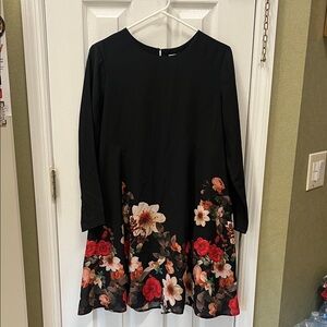 CeCe Black Dress with florals Accents long sleeve size 6